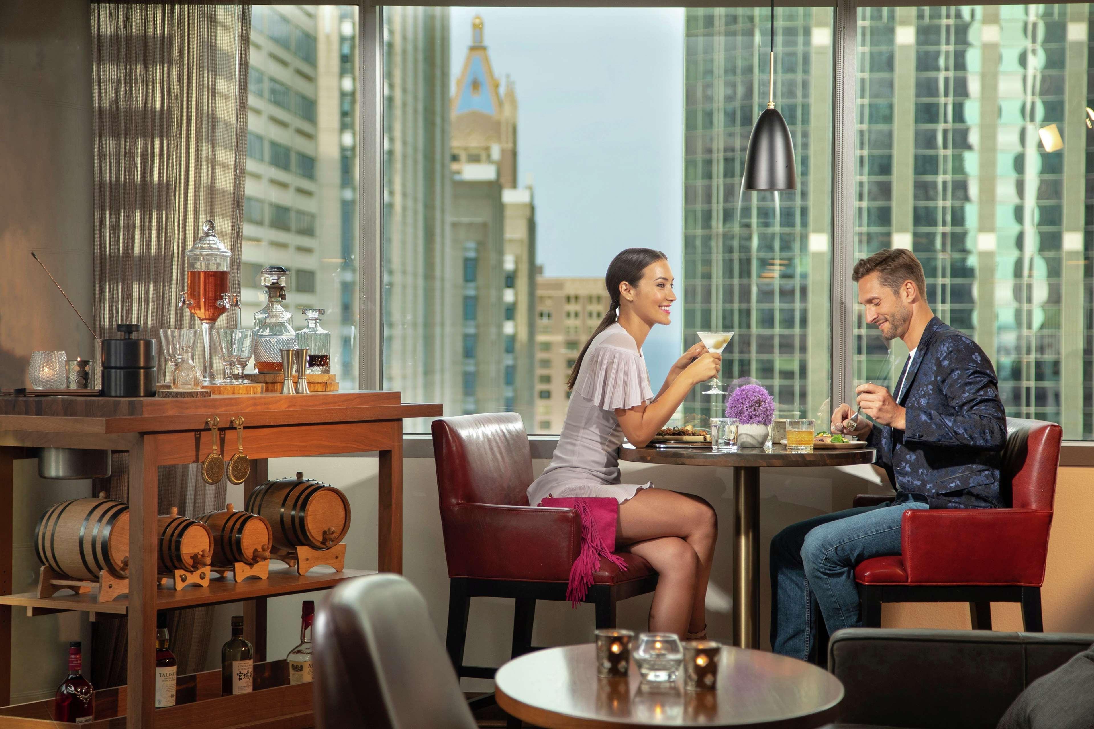 Residence Inn By Marriott Chicago Downtown Magnificent Mile Exteriör bild