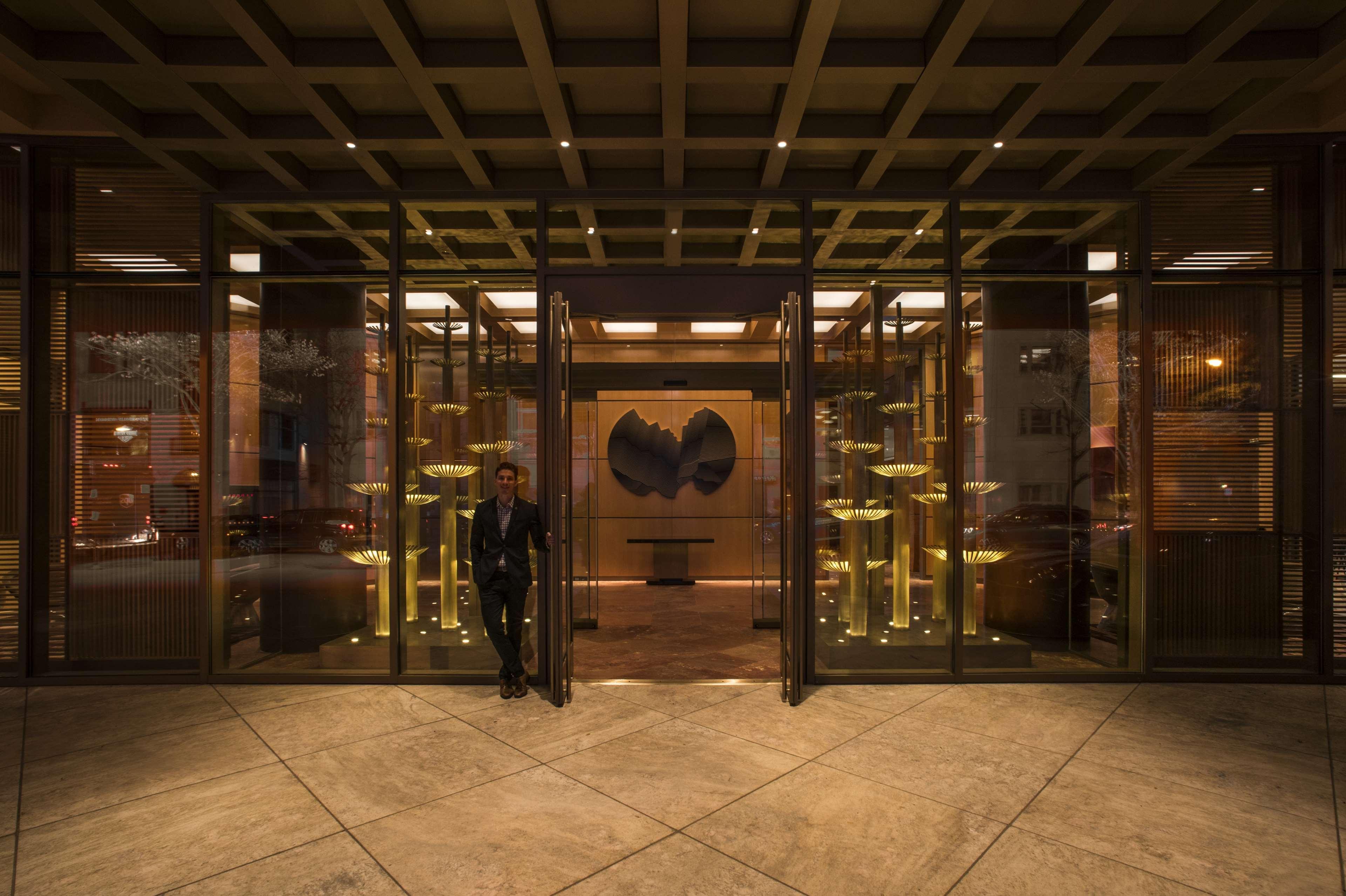 Residence Inn By Marriott Chicago Downtown Magnificent Mile Exteriör bild