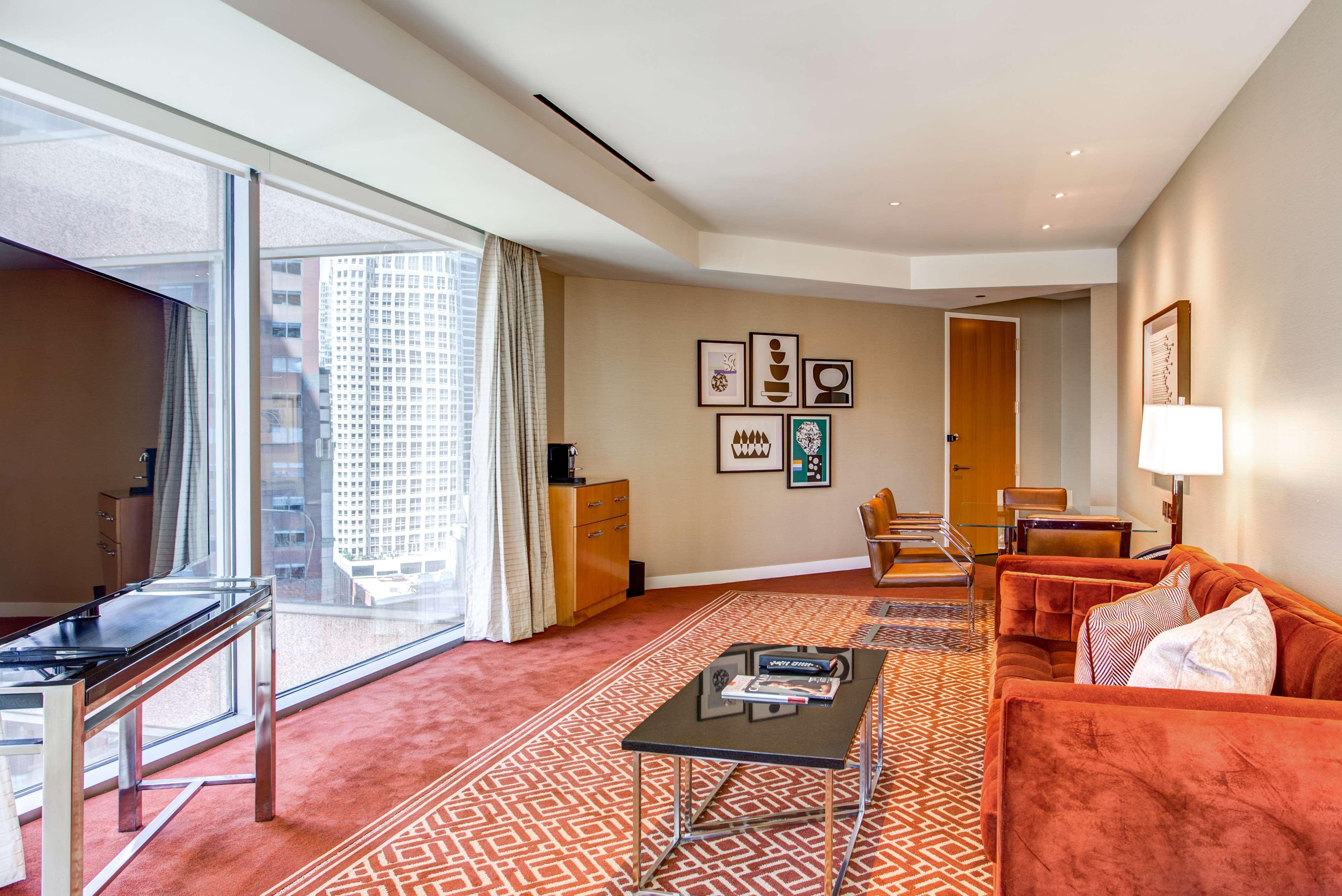 Residence Inn By Marriott Chicago Downtown Magnificent Mile Exteriör bild