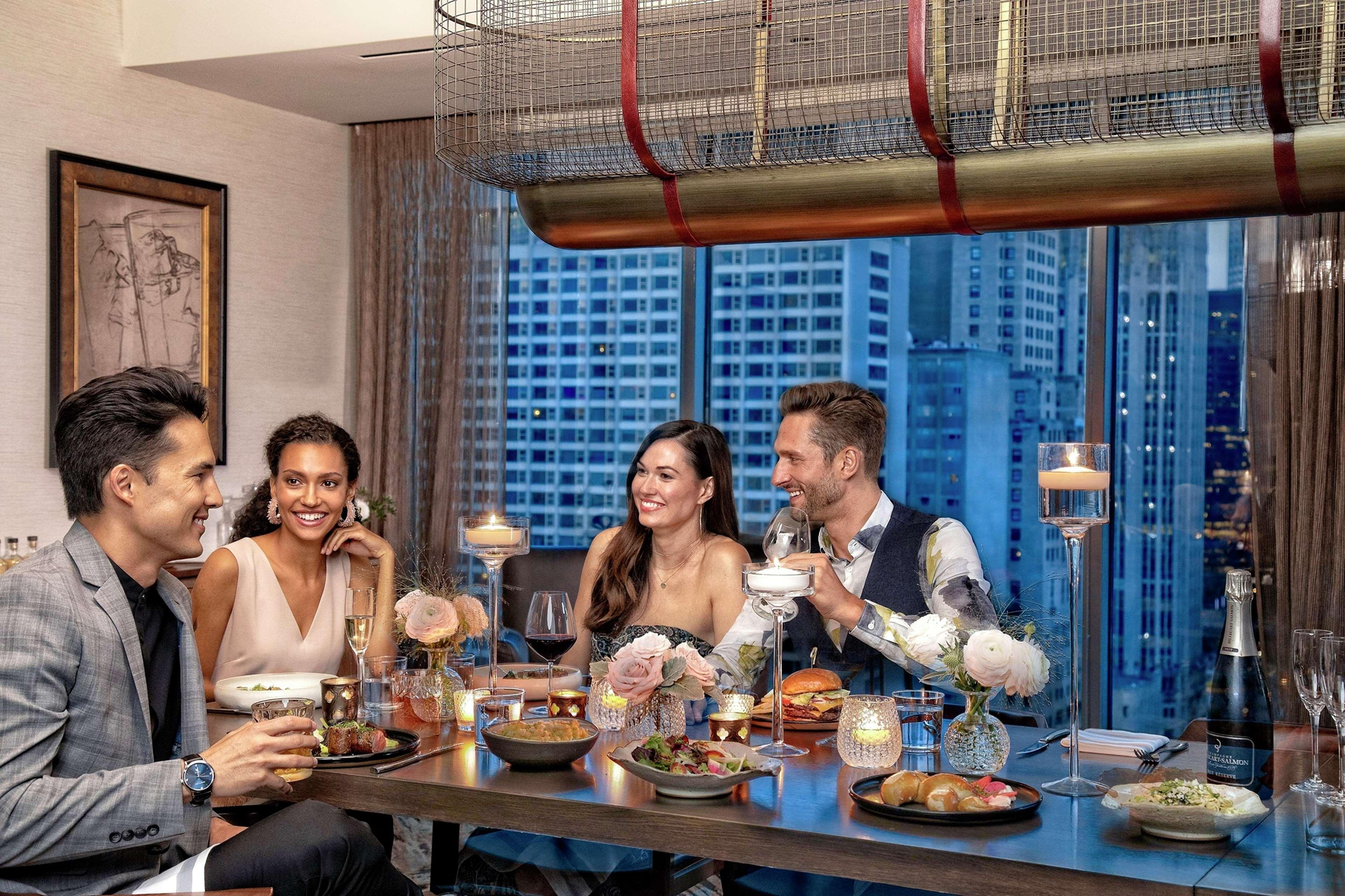 Residence Inn By Marriott Chicago Downtown Magnificent Mile Exteriör bild
