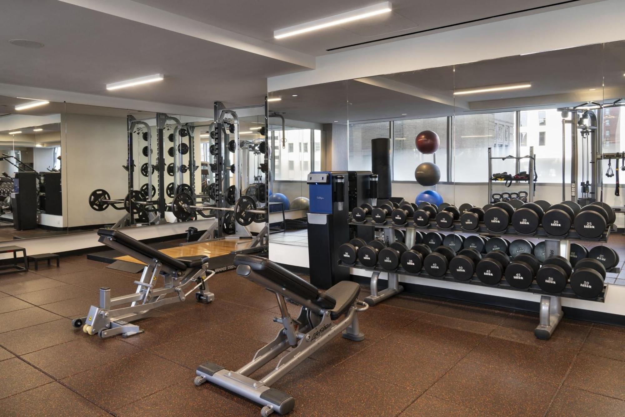 Residence Inn By Marriott Chicago Downtown Magnificent Mile Exteriör bild