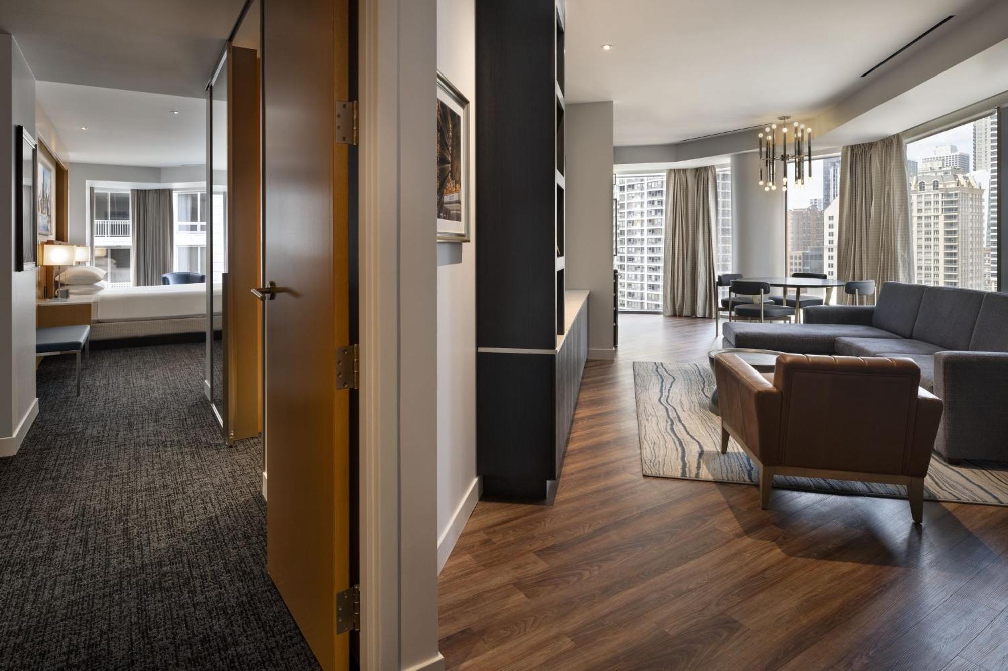 Residence Inn By Marriott Chicago Downtown Magnificent Mile Exteriör bild